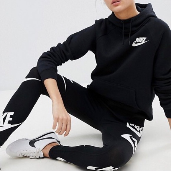 Nike Black Fleece Funnel Neck Hoodie - Picture 2 of 7